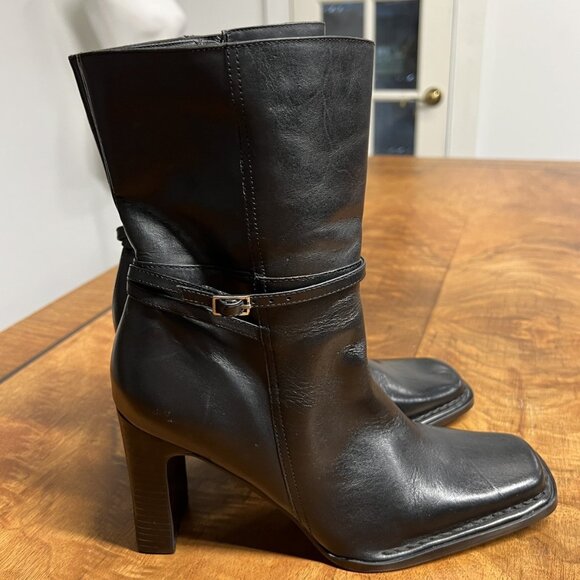 SOLD Bakers Women’s 9 Square Toe Chunky Block Black Leather Mid Calf Boots - Picture 2 of 13